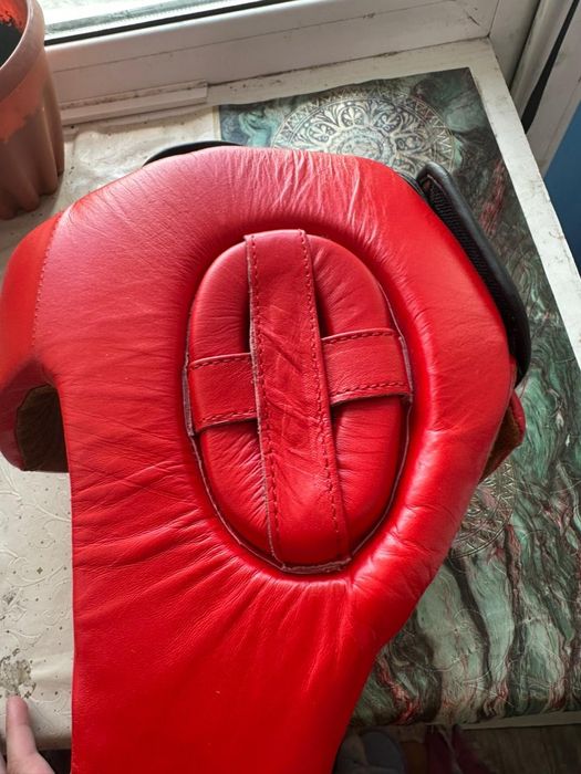 Шлем боксерский красный