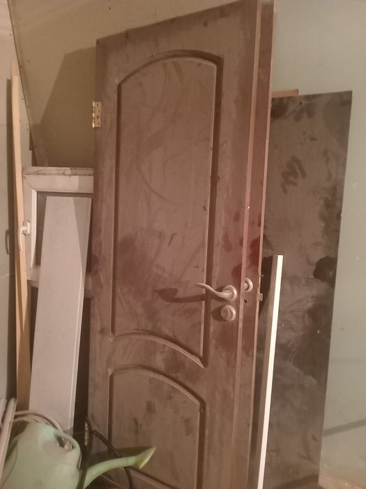 Дверь бу 5штук..