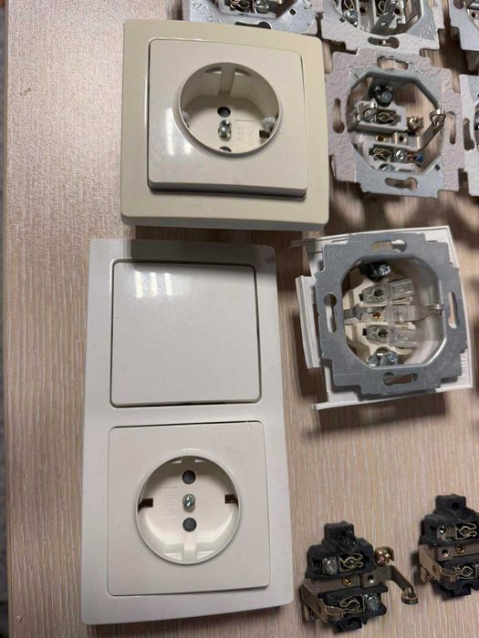 ABB ключове и контакти