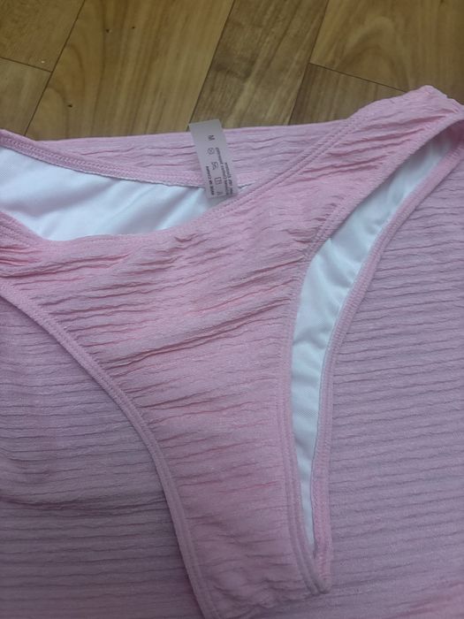 Продам новый купальник