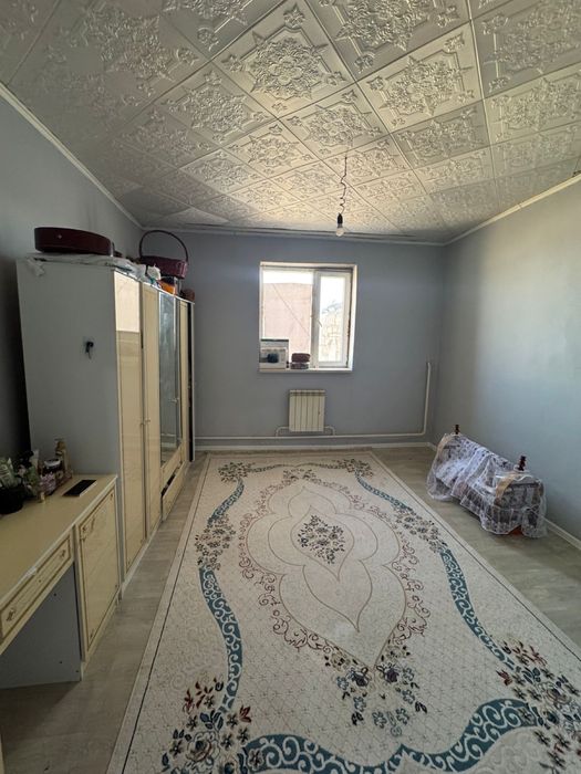 Үлкен арзан үй сатылады. Келісім бар