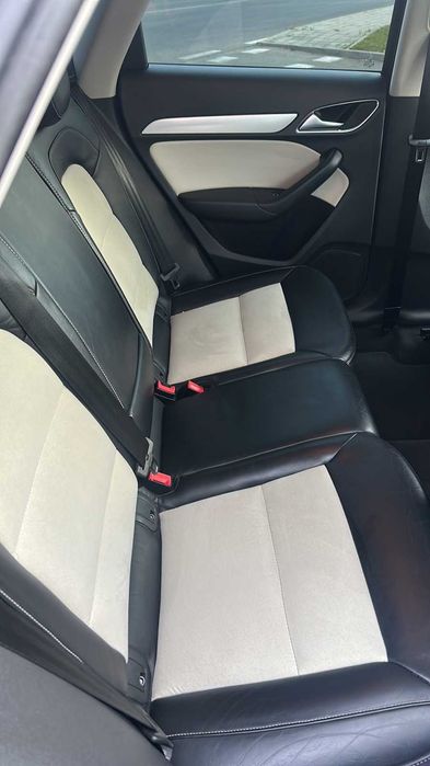 Автомобил Audi Q3
