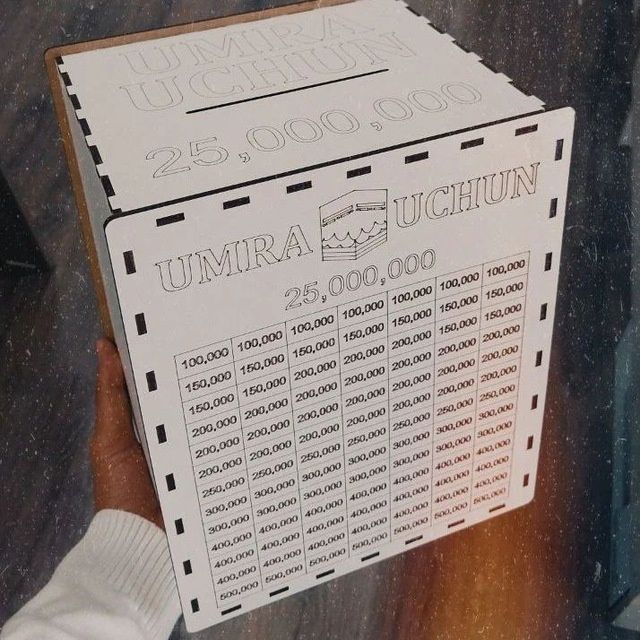 Umra safari uchun yogʻoch pul qutisi