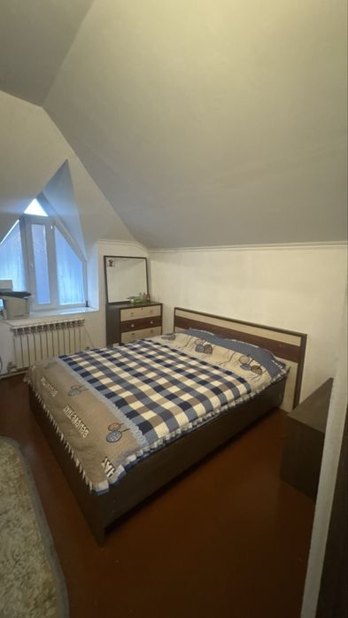 Үй сатылады! Сатылымда кең әрі жайлы үй!