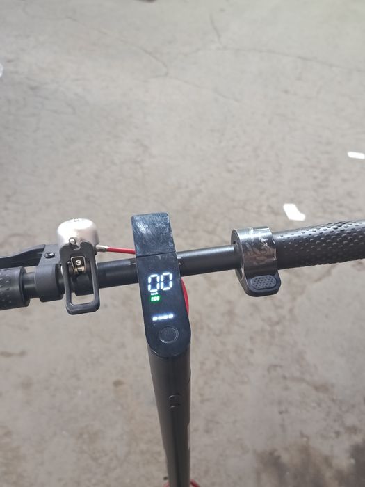 Продам самокат электрический