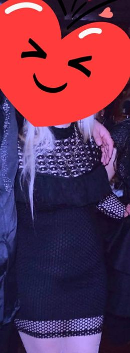 Къса вечерна рокля