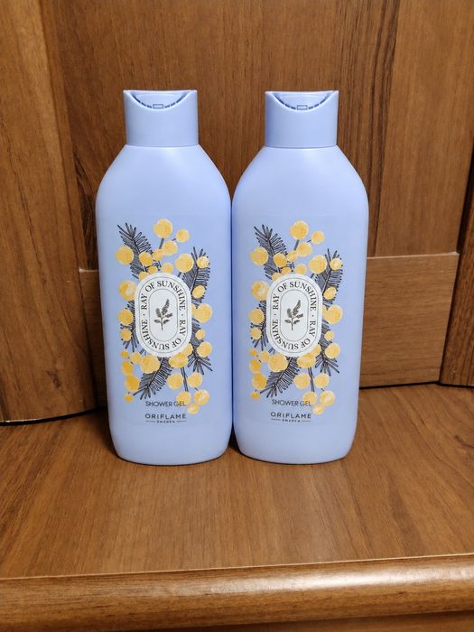 2 geluri de duș Oriflame Ray of Sunshine – noi
Preț: 39 lei