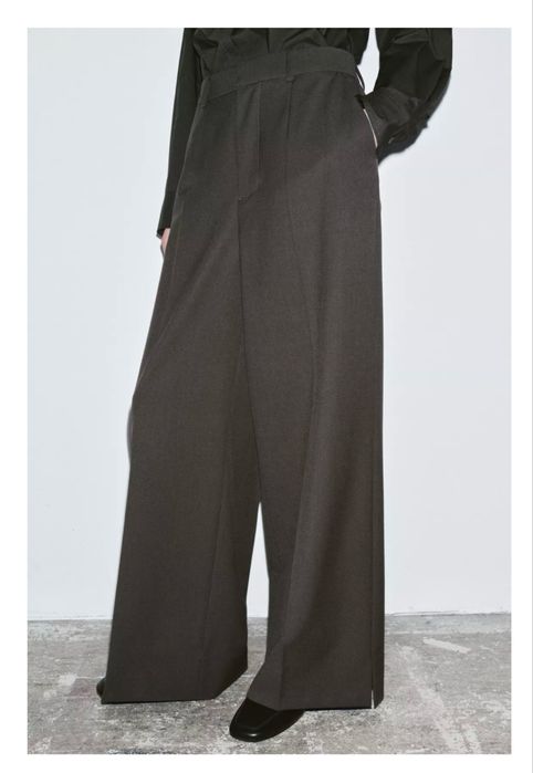 Панталон Zara.