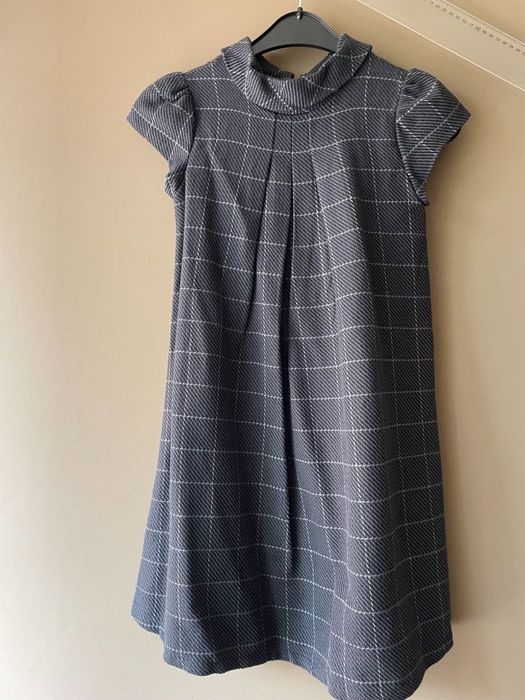 Нова детска рокля Escada за 10 години