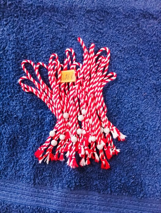 Разпродажба на мартенички