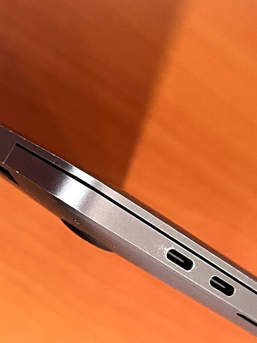 Macbook Pro 2018 15" 2.6Ghz i7 500GB