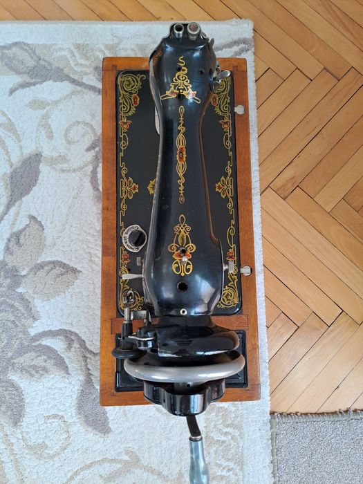 Шевна машина " Union " ръчна.