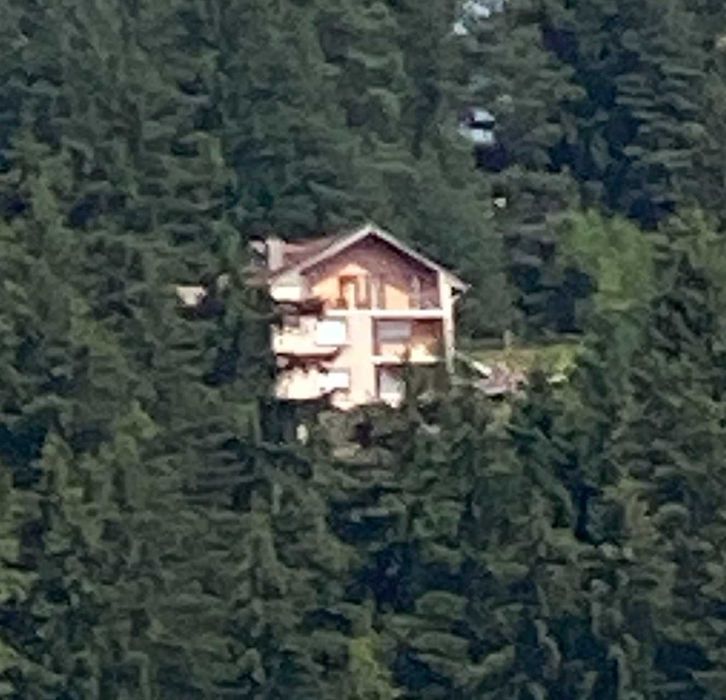 Заменям/продавам хотел,яз.Доспат