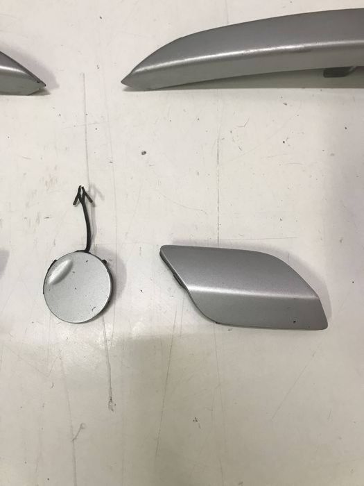 Grila grile capac capace spalatoare far bara spoiler fata Opel Astra H