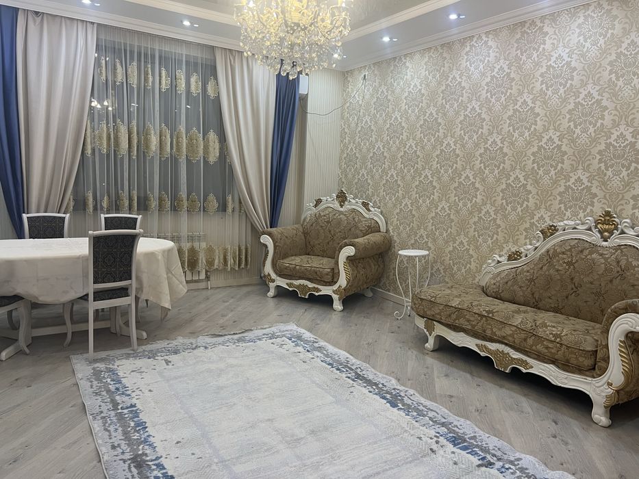 Продам диван-тахта с креслом