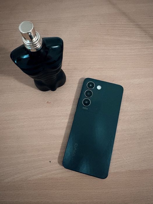 Продам Vivo y100