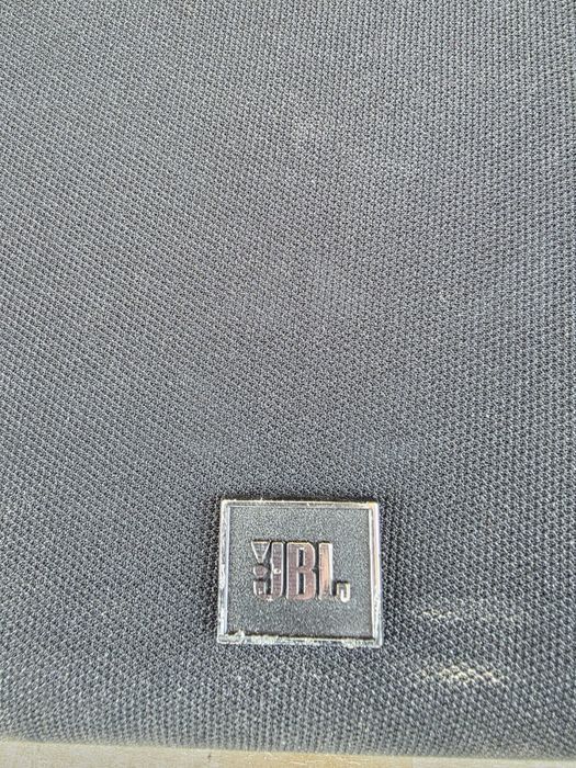 Vand 9 bucati boxe JBL