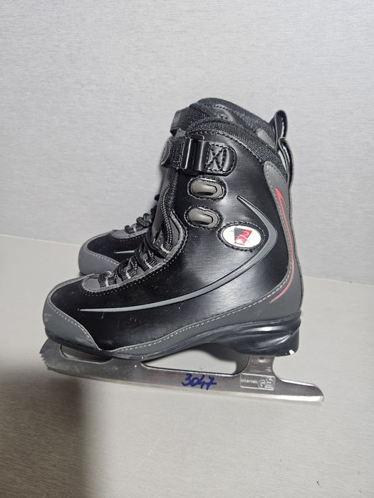 Patine 3047 gheata patinaj artistic   Riedell  marime 31   (  20,5  cm lungime interioara)