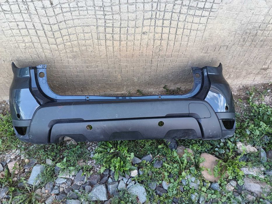 Haion și bară spate Dacia Duster