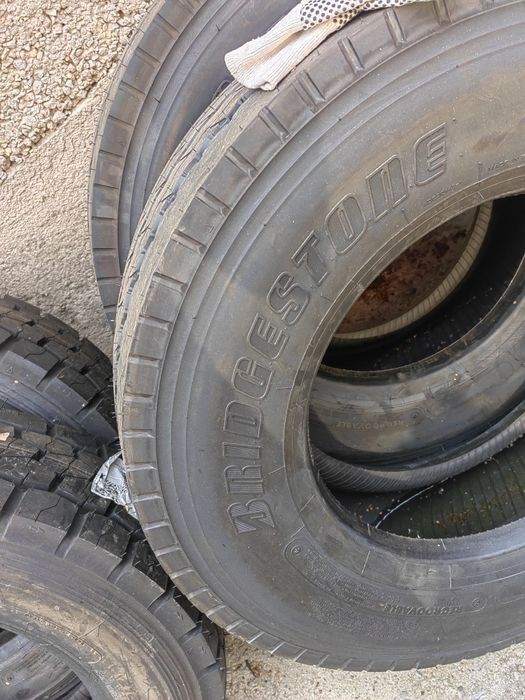 *НОВИ* гуми BRIDGESTONE 235/75/17.5