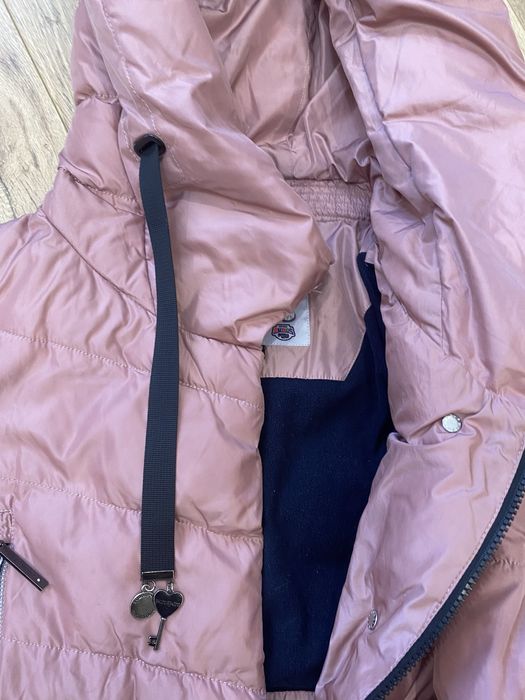 Продам куртку детскую