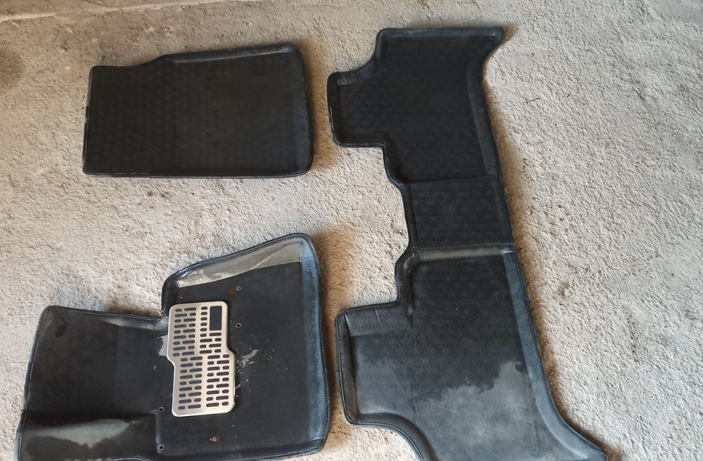 Продам полики на бмв х5 е53