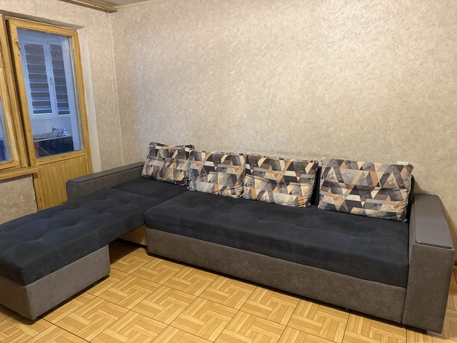 Диван б/у в отличном состояноо