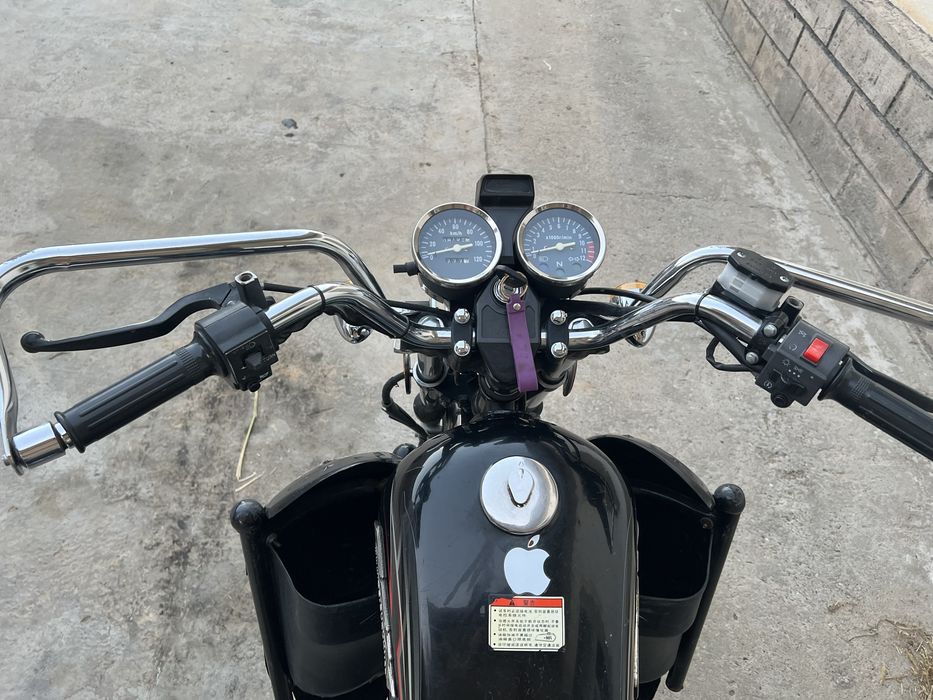Мотоцикл Suzuki gsx 200 куб