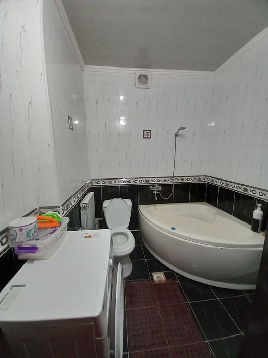 Урганч шахар Ал Хоразмий кучасида 3 хонали уй ижарага берилади.