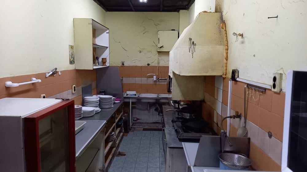 Дава се под наем Заведение в Хасково, Дружба 1 - 100 кв.м за 450 € - Снимка #4