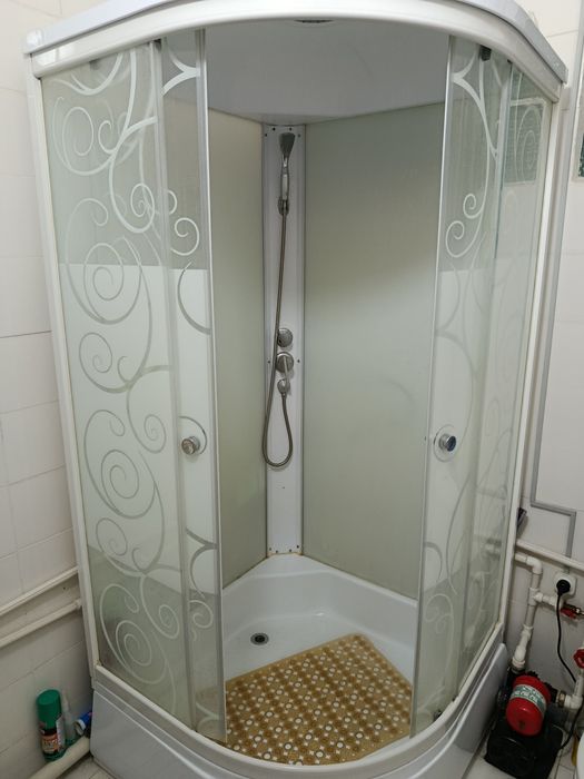 Душовой кабина сатилади 3