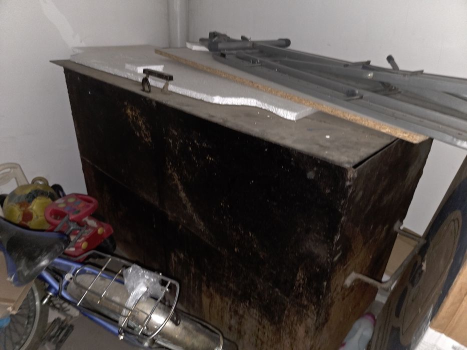 Продам металлический ящик