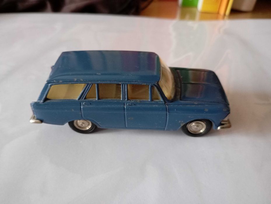 Москвич 426 тъмно син 1:43, СССР