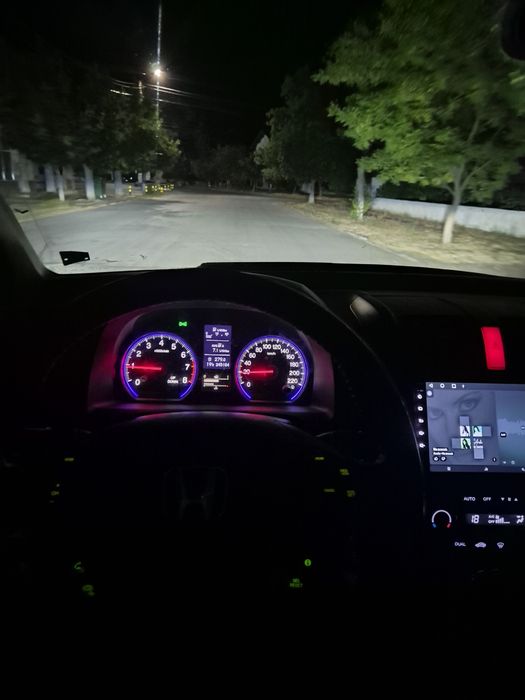 Honda CR V 3 ген. Executive 4x4 2011 бензин/газ BRC