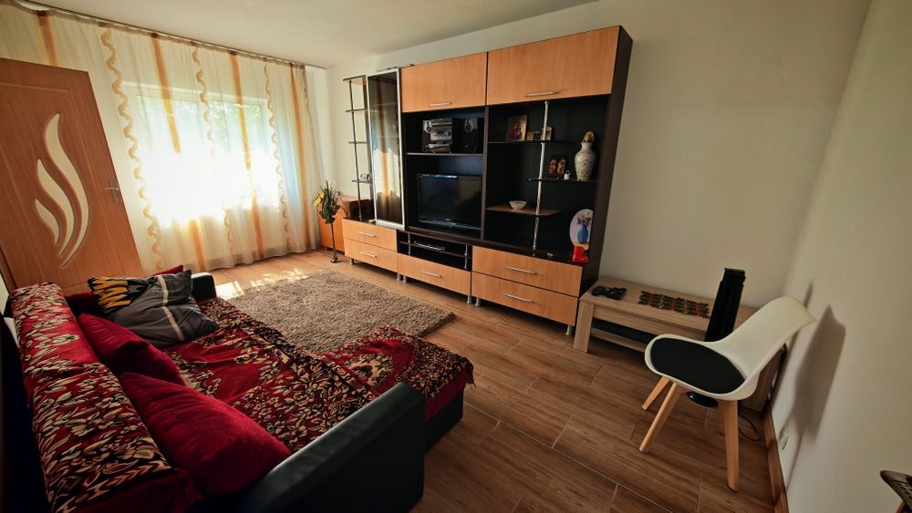 De închiriat apartament 2 camere