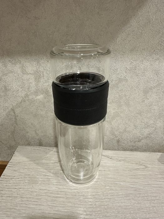 Стеклянная термос.