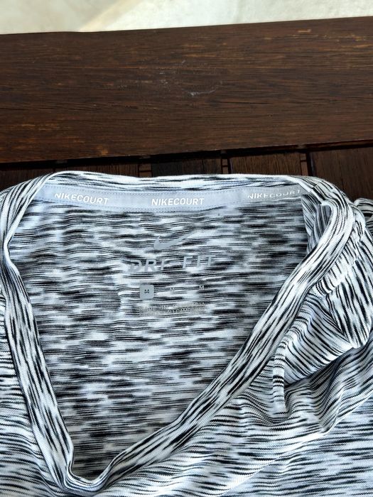 Мъжка спортна тениска Nike Court (Dri-Fit) - размер М, Отлично състояние