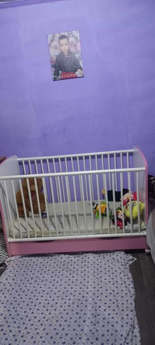 Vand patut 1.20cu 60 din lemn