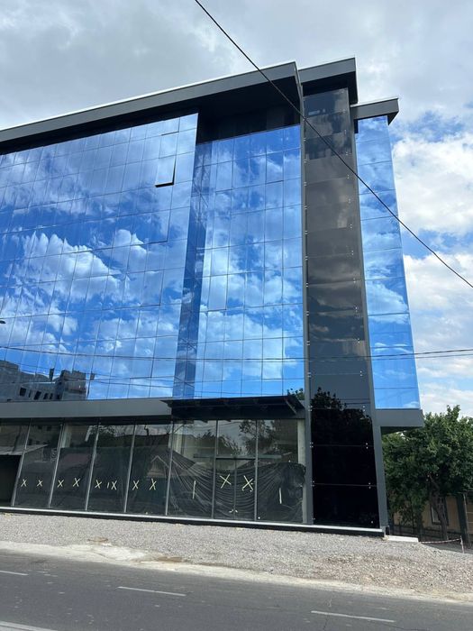 Отдельный Стоящей Здание.