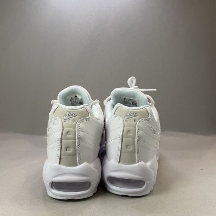 Nike Air Max 95 "Triple White" НОВИ! Ориг