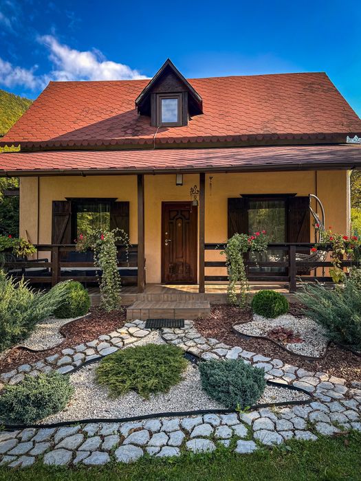 Cabana de inchiriat-libera din 6 martie