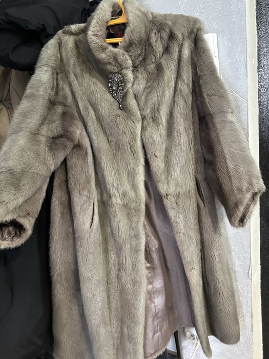 Продам б/у норковую шубу