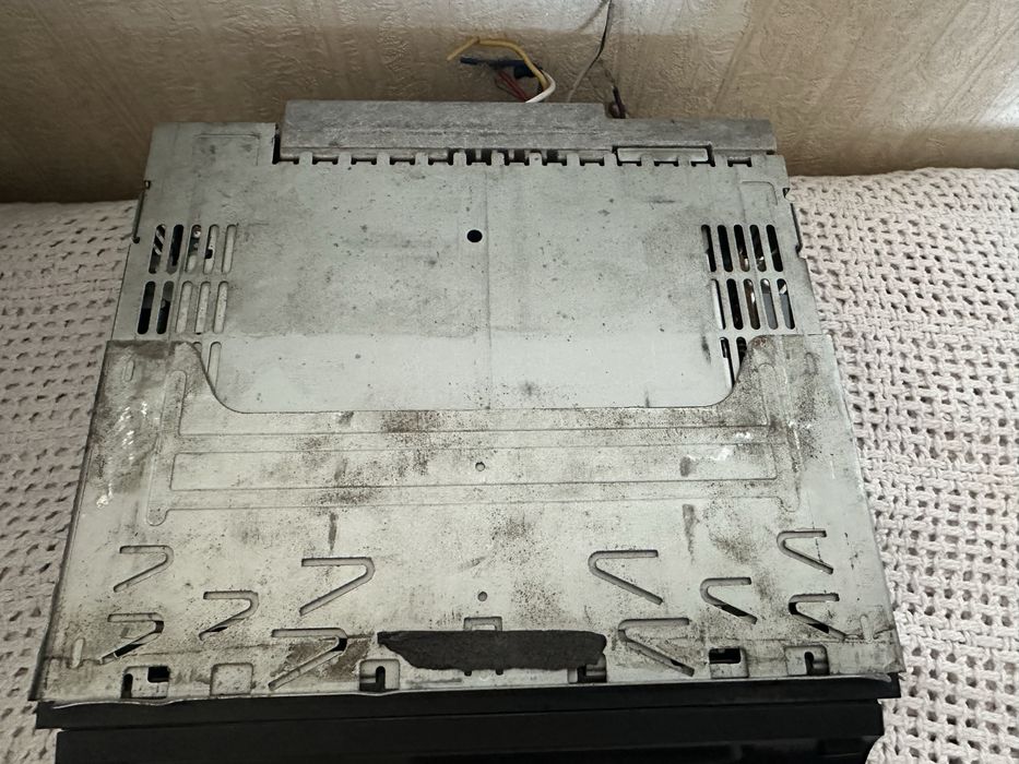 Продам Pioneer DEH-3050UB