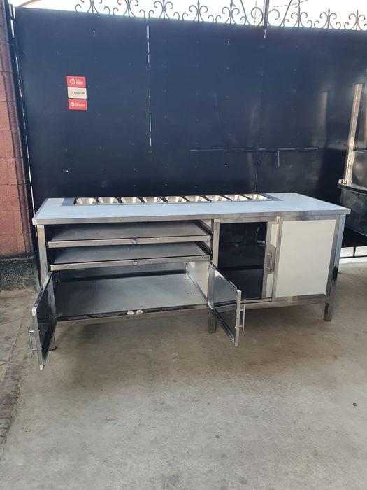 Пицца стол с гастраемкостями