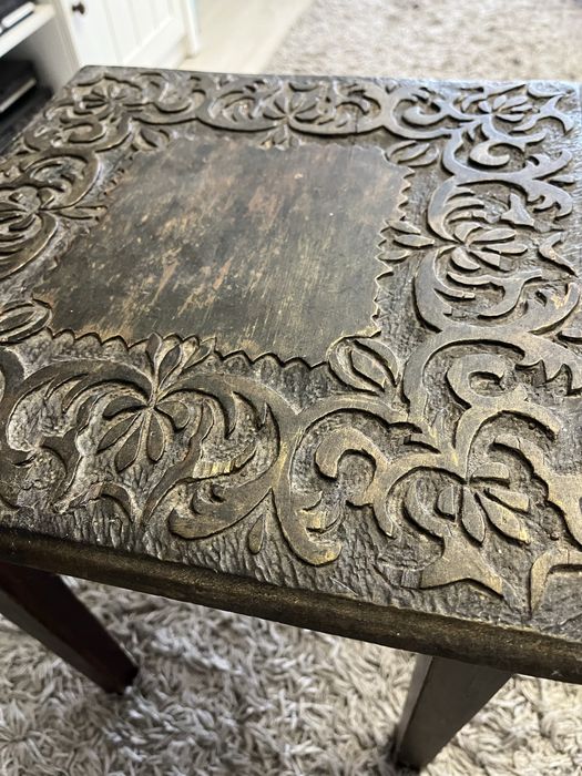 Scaun antic, patinat