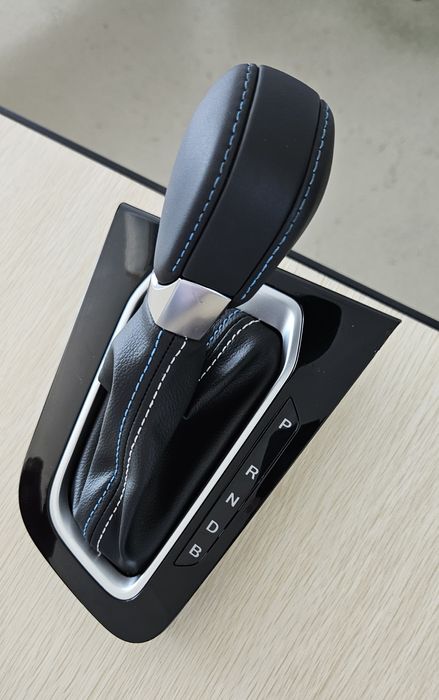 Polita manson si nuca schimbator cutie automata Renault Arkana