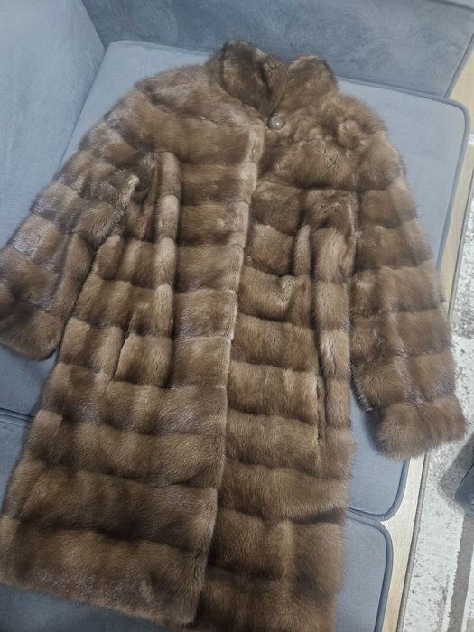 Продам норковую шубу