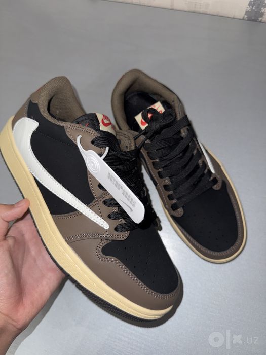 Кроссовки Travis Scott