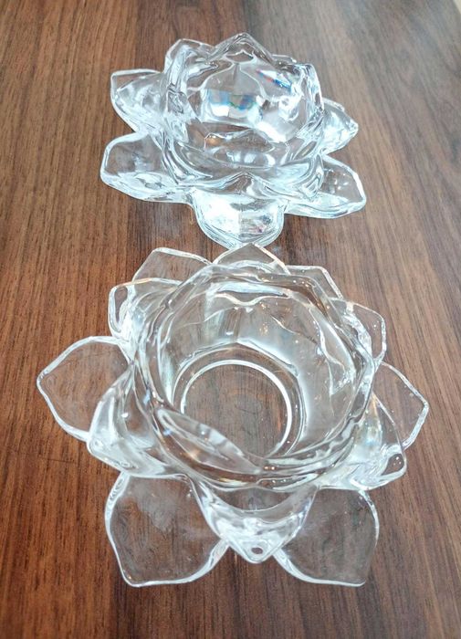 Suporturi pentru lumanari tip floare de lotus
