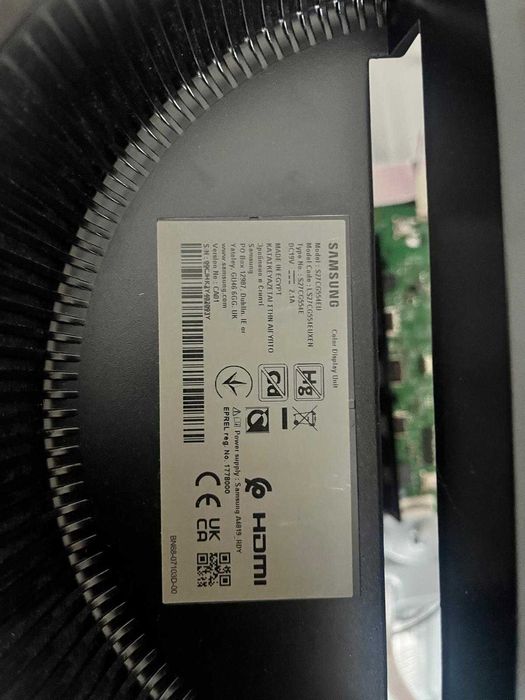 Vând placă de bază (mainboard) originală Samsung, cod BN41-03194A, provenită din monitor Samsung S27CG554EU.